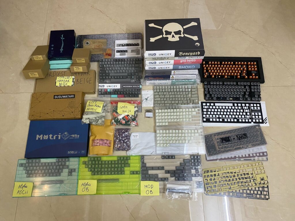 packages of keycaps
