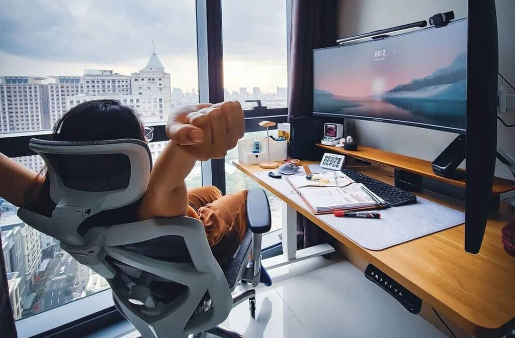 ergonomic office setup