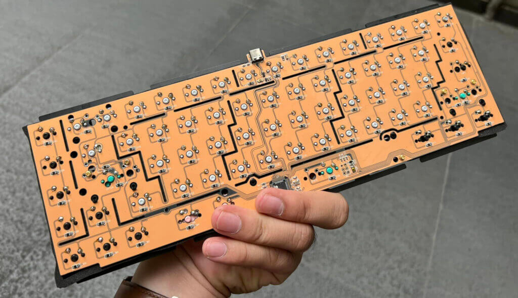 Soldered PCB mechanical keyboard